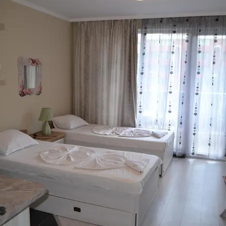 Admiral Plaza Private Appartement